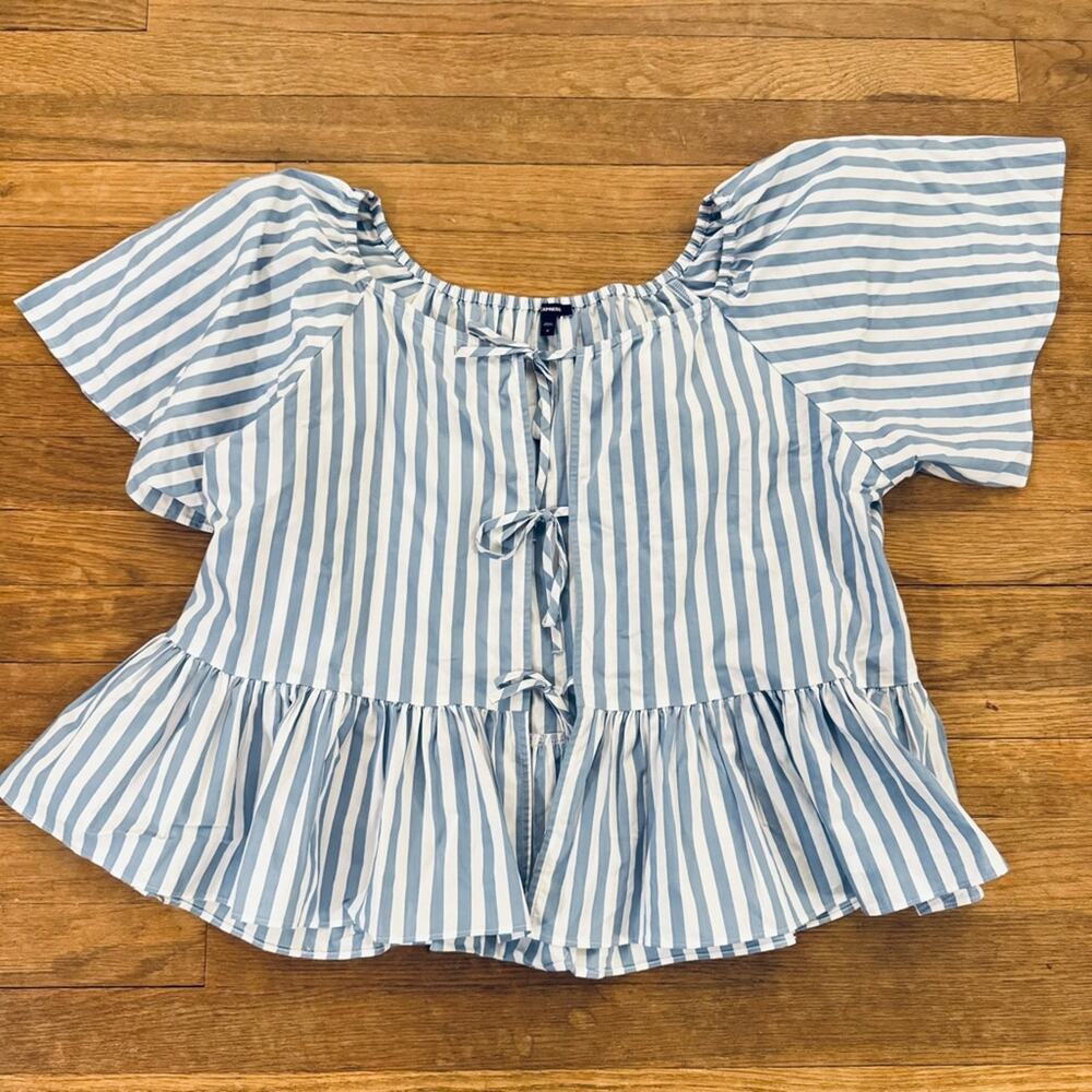 Express blue white stripe peasant style short sleeve tie front blouse sz M b17